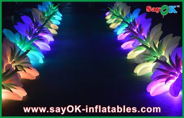 Αρκετά διογκώσιμη διακόσμηση φωτισμού/διογκώσιμη οδηγημένη αλυσίδα λουλουδιών για τη δεξίωση γάμου