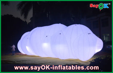διογκώσιμο επιπλέον σώμα μπαλονιών σύννεφων ηλίου PVC 0.18mm στον αέρα με το φως των οδηγήσεων