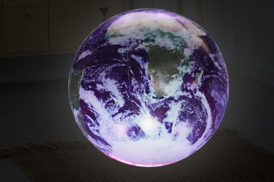 Διακόσμηση εννέα γεγονότος διογκώσιμη γη πλανητών με το ελαφρύ μπαλόνι πλανητών των οδηγήσεων
