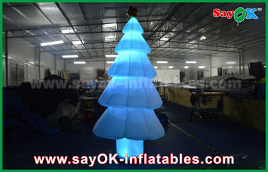 χριστουγεννιάτικο δέντρο φωτισμού των διογκώσιμων ελαφριών οδηγήσεων διακοσμήσεων 3m με το νάυλον υλικό