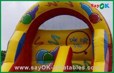 Εξωτερικά φουσκωτά υδατικά διαδρόμια Εμπορική παιδική χαρά Φουσκωτά διαδρόμια Πλάτωνα PVC Air Bounce House Water Slide