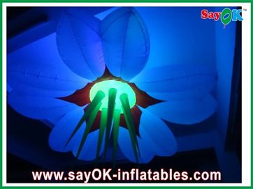 Διακοσμητική νάυλον διάμετρος 2.5m λουλουδιών υφασμάτων διογκώσιμη με τον οδηγημένο φωτισμό